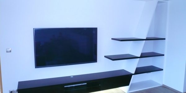 designova-televizni-stena